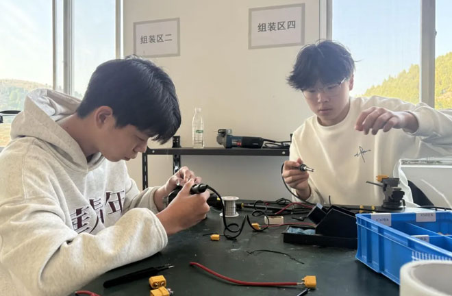 无人机维修与调试