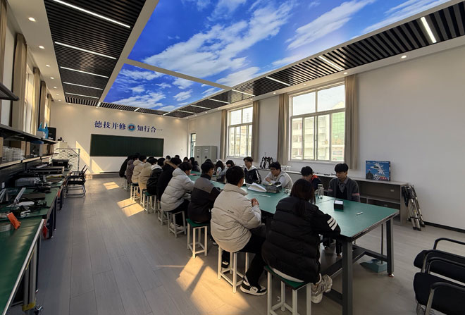 <b>无人机应用专业教学实训环境</b>