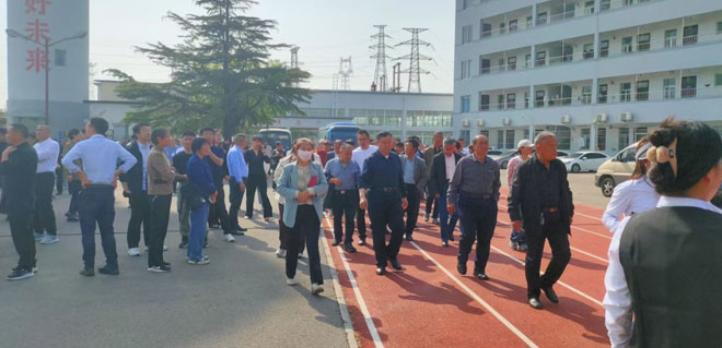 山东肥矿技师学院校园开放日全景